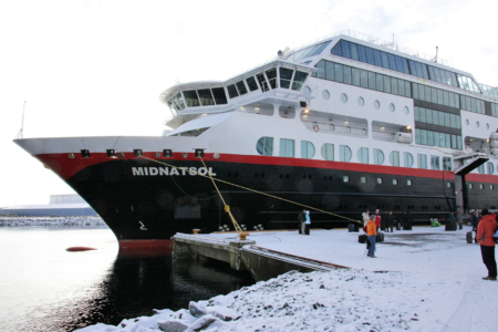 Das Schwesterschiff MS Midnatsol in Trondheim