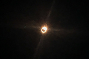 21.8.2017 - Eclipse in Madras. 10:20 - Karla gelingt als einzige der &quot;Diamond Ring&quot; :-)