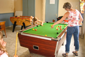 Billard in der &quot;Bar Tabac Journaux&quot; von Nevez