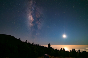 8.9.2024 - Llano de los Animas, Milchstraße und Mond, stacked aus 20