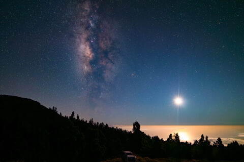 8.9.2024 - Llano de los Animas, Milchstraße und Mond, stacked aus 25 Frames