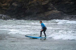 25.9.2024 - Poldhu Cove, Surfen